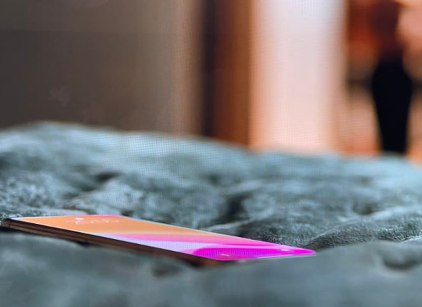 هل كشفت آبل عن هاتف iPhone 13 عن طريق الخطأ؟!